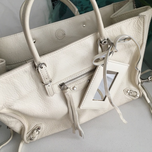 BALENCIAGA CALFSKIN MINI PAPIER A4 ZIP CROSSBODY - Picture 6 of 10